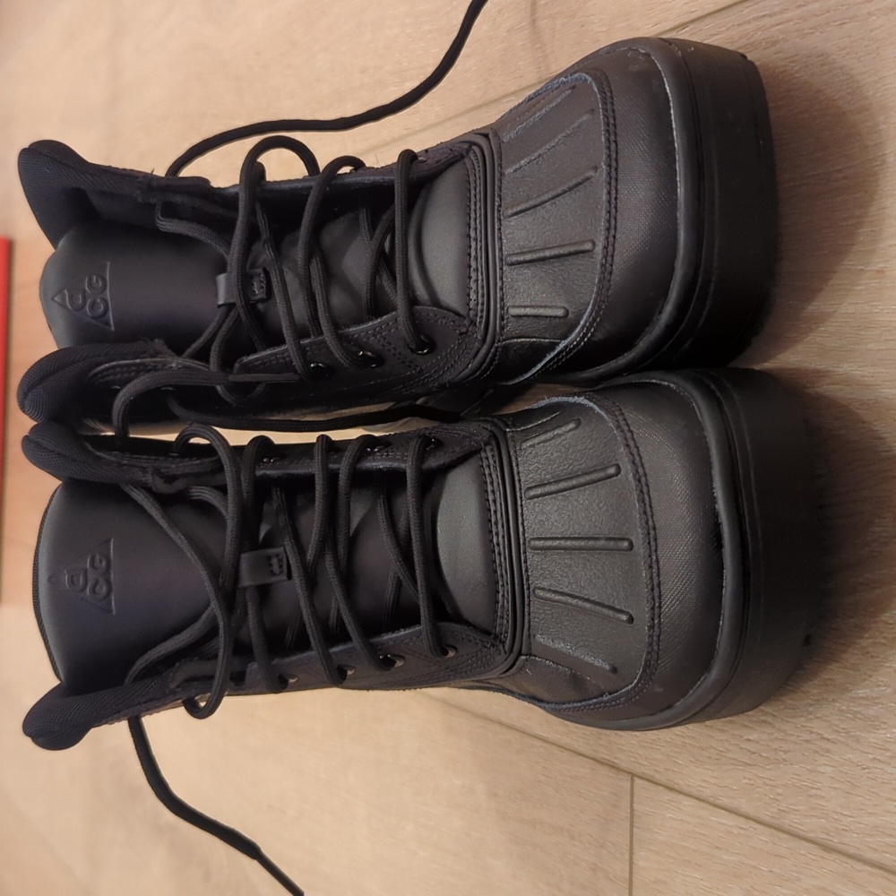 Nike ACG - Picture 2 of 5